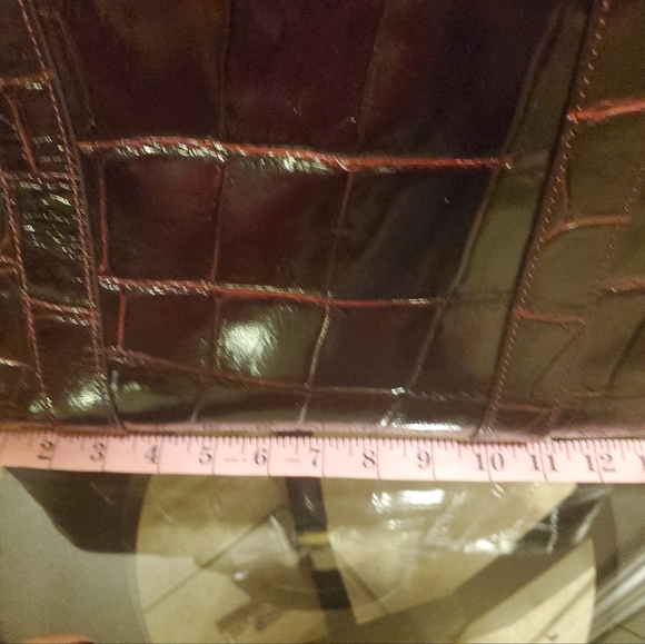 Handbag - Picture 3 of 6